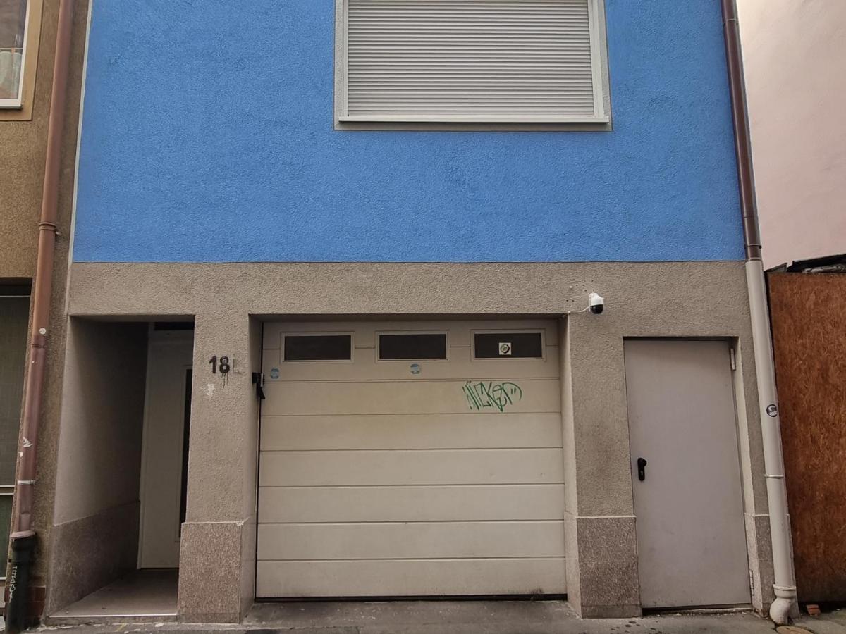 Wohnung Mit Festung Blick In Wuerzburg Exterior photo